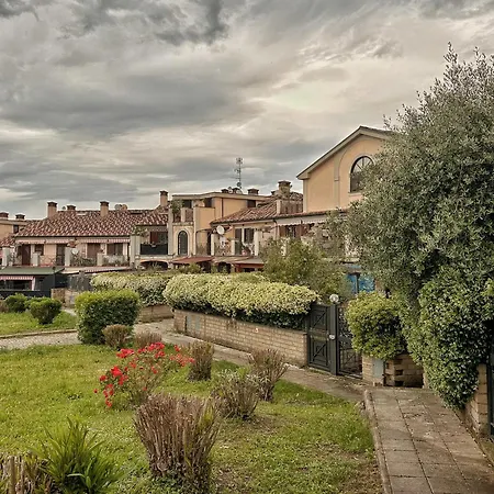 Par71 - Golf Club Rome Apartmán *